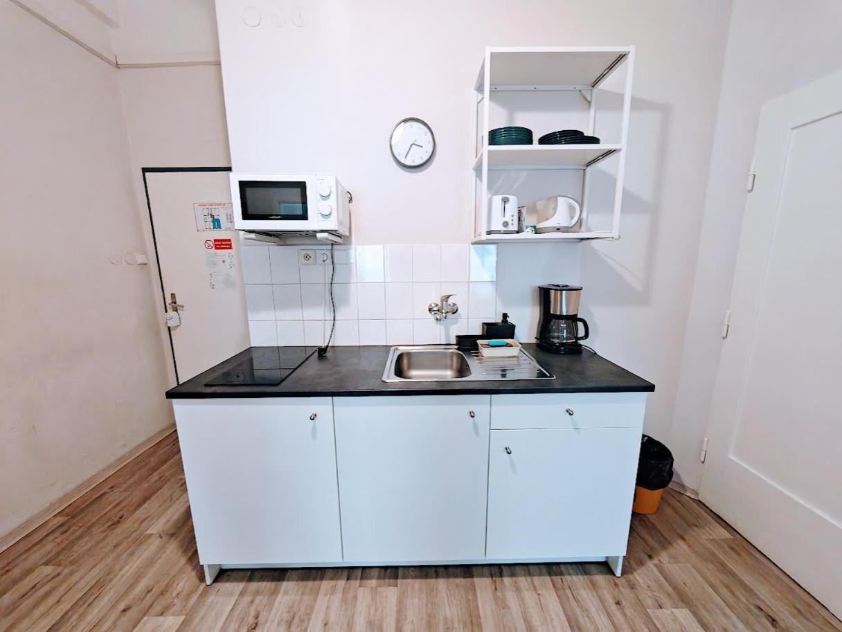 Апартаменты Flat In Zizkov -502- Прага Экстерьер фото